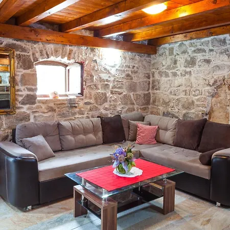 דירה Family-friendly With Swimming Pool Orebic, Peljesac - 20576 אורביץ