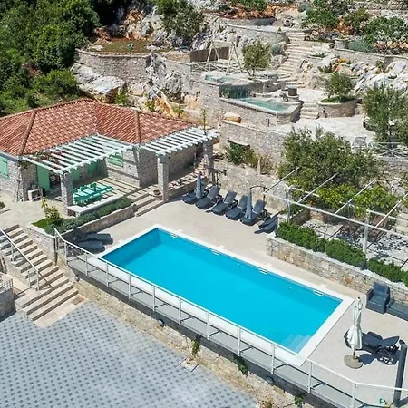 Apartment With A Swimming Pool Orebic, Peljesac - 20576 *