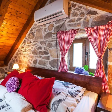 Family-friendly With Swimming Pool Orebic, Peljesac - 20576 אורביץ