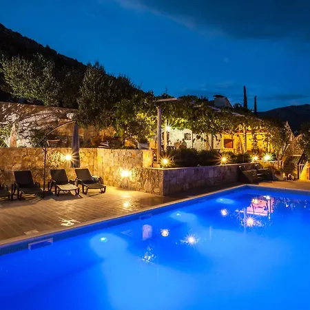 Family-friendly With Swimming Pool Orebic, Peljesac - 20576 אורביץ