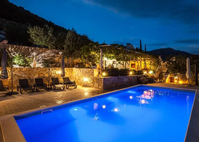 Family-friendly With Swimming Pool Orebic, Peljesac - 20576 Orebić